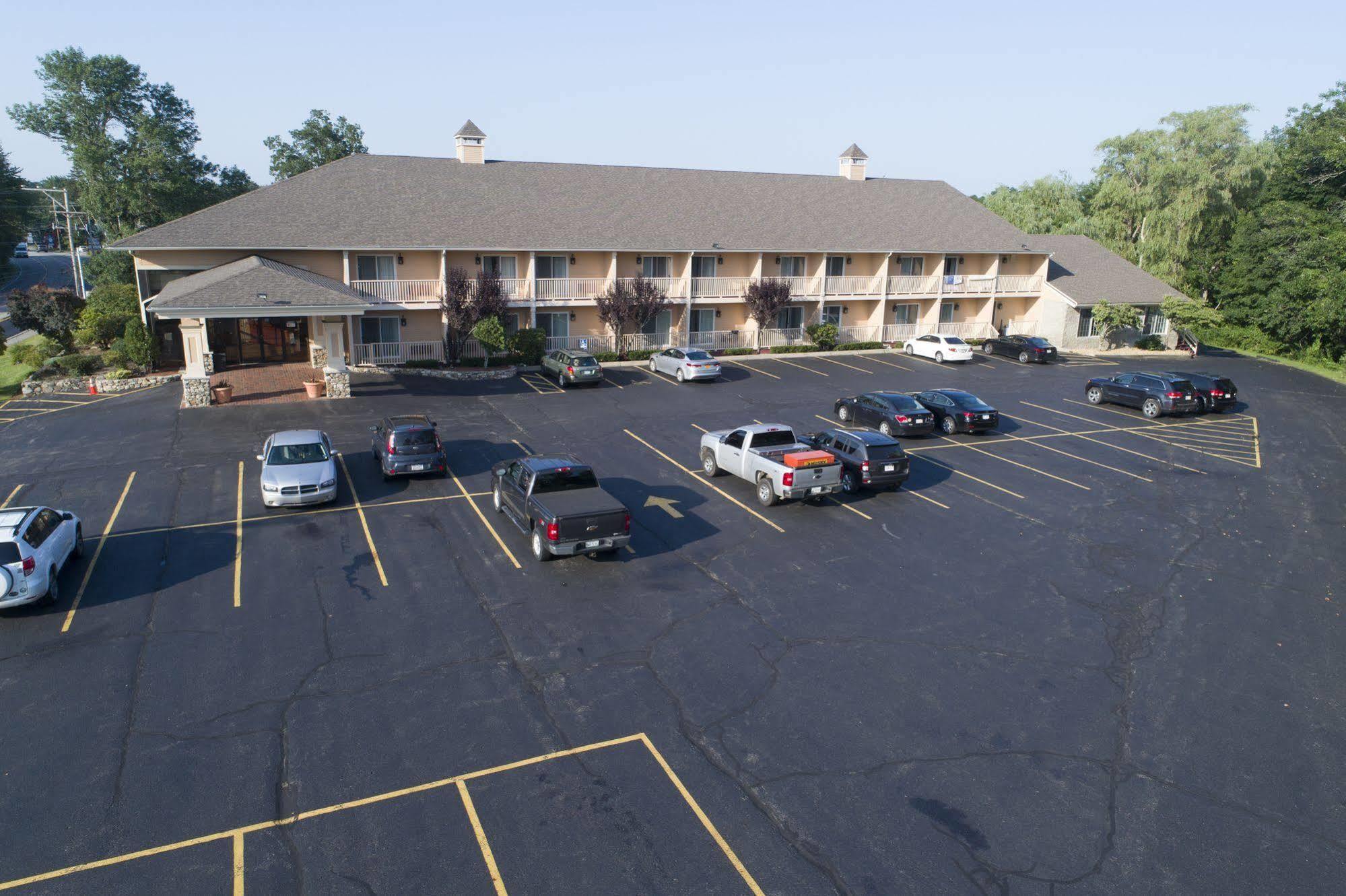 Hampton Falls Inn Kültér fotó