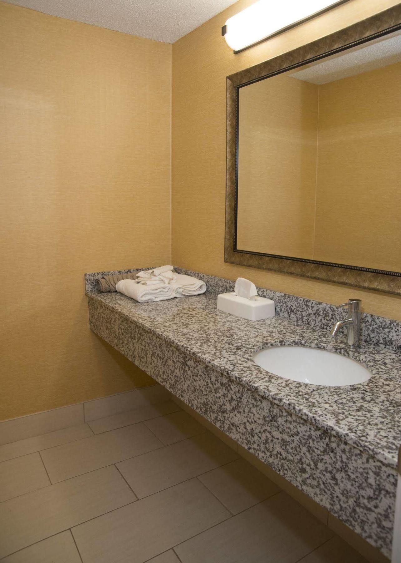 Hampton Falls Inn Kültér fotó