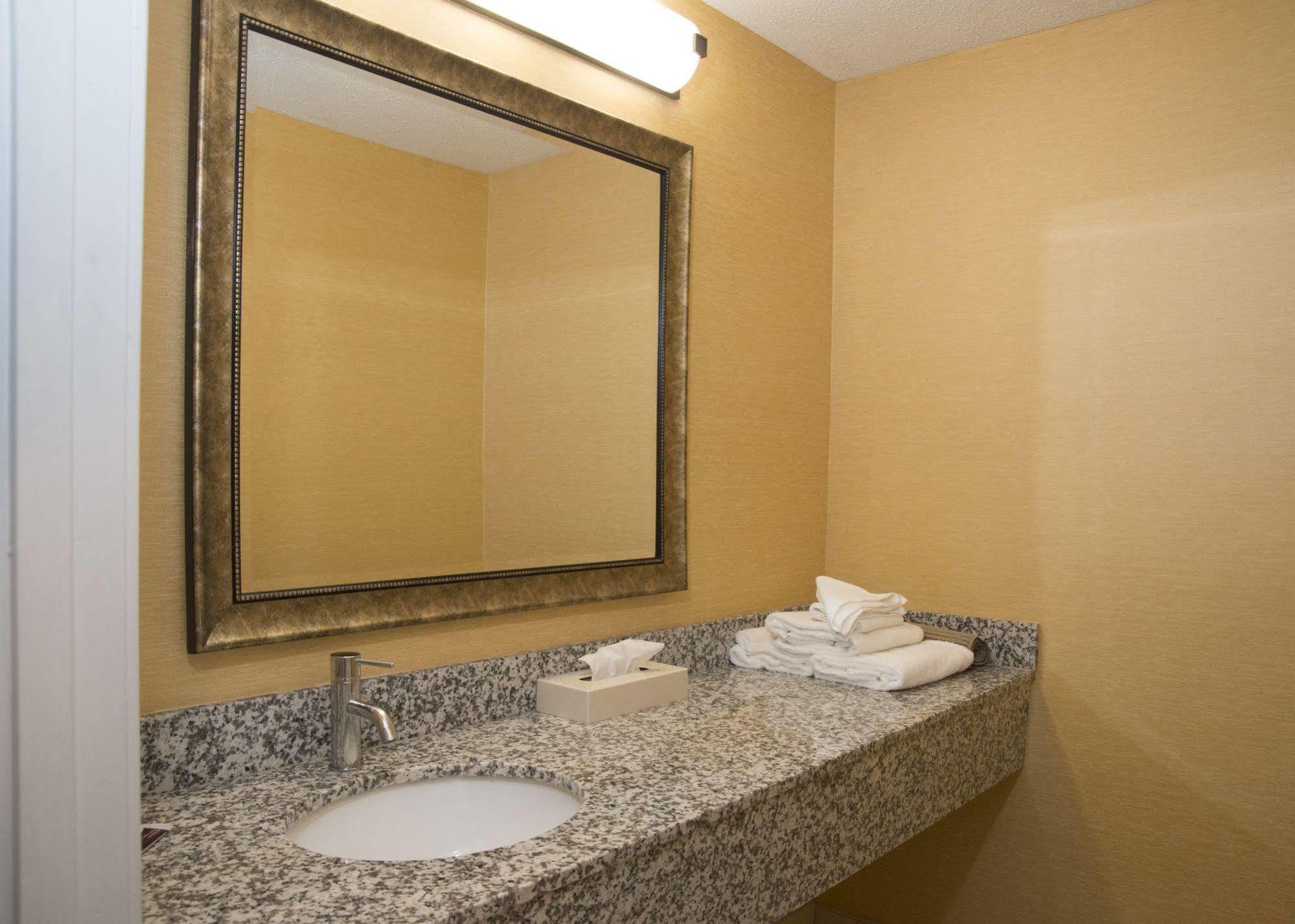 Hampton Falls Inn Kültér fotó