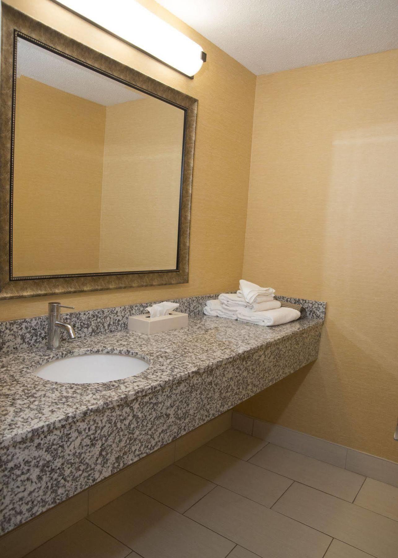 Hampton Falls Inn Kültér fotó
