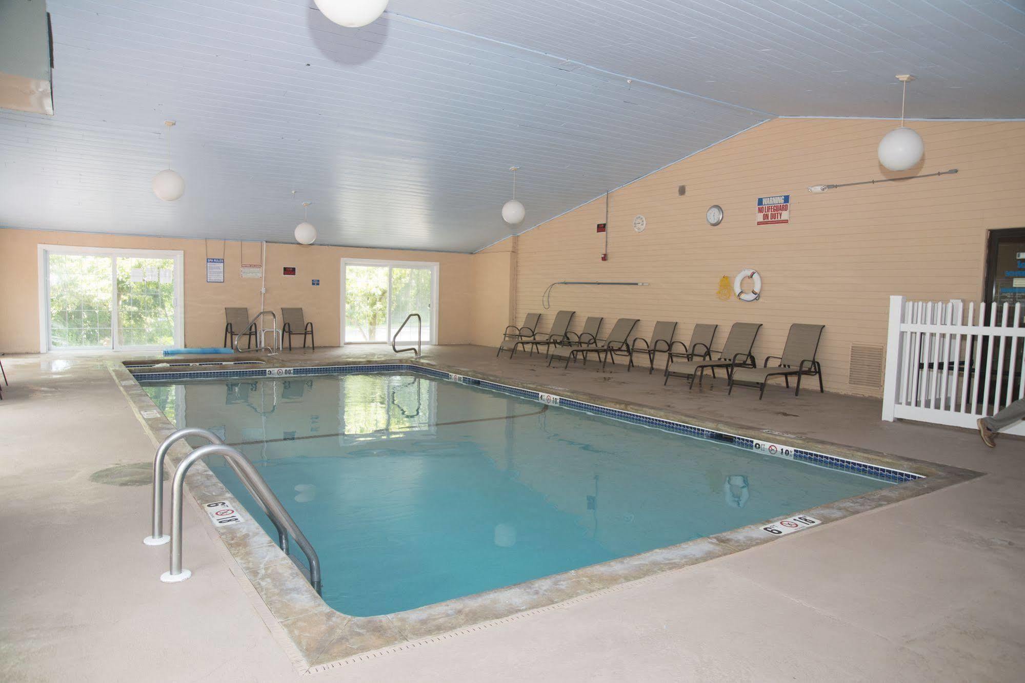Hampton Falls Inn Kültér fotó