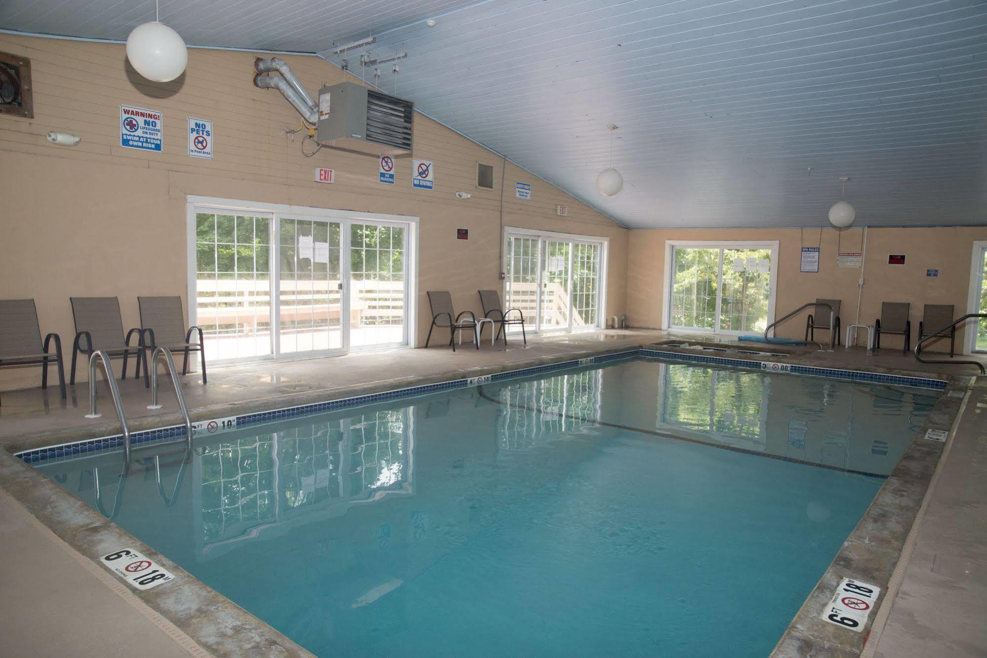 Hampton Falls Inn Kültér fotó