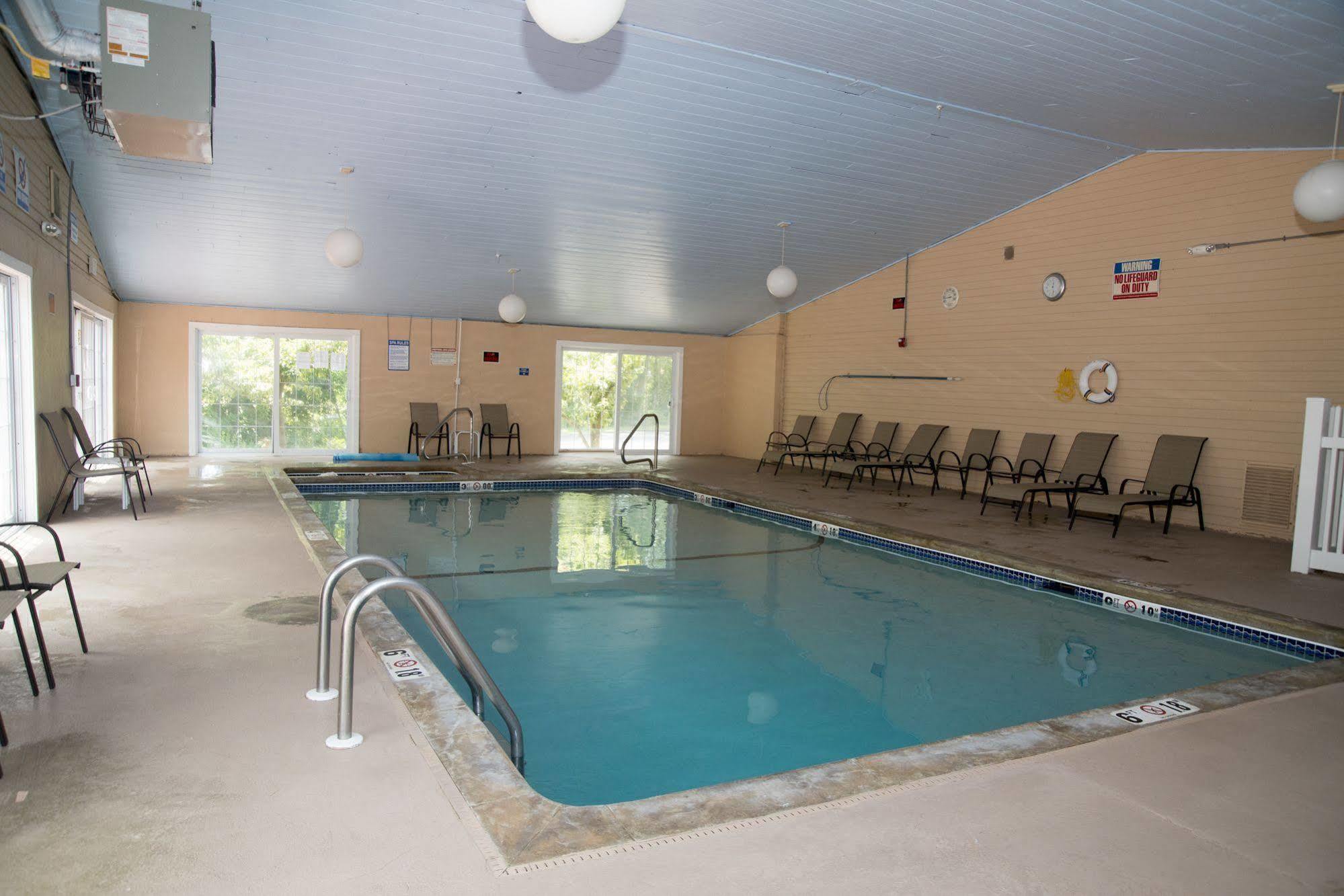 Hampton Falls Inn Kültér fotó