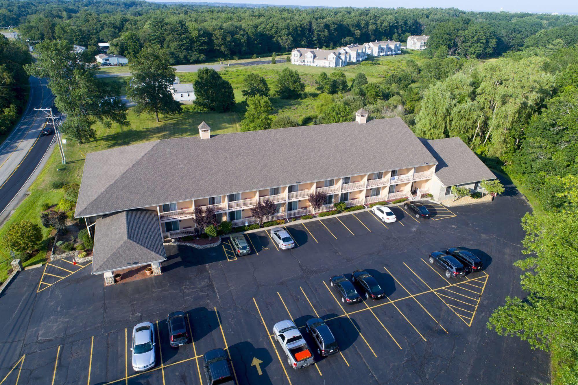 Hampton Falls Inn Kültér fotó